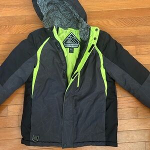 ZeroXposur Black and Green Puffer Jacket with Hood and Water-Resistant Material